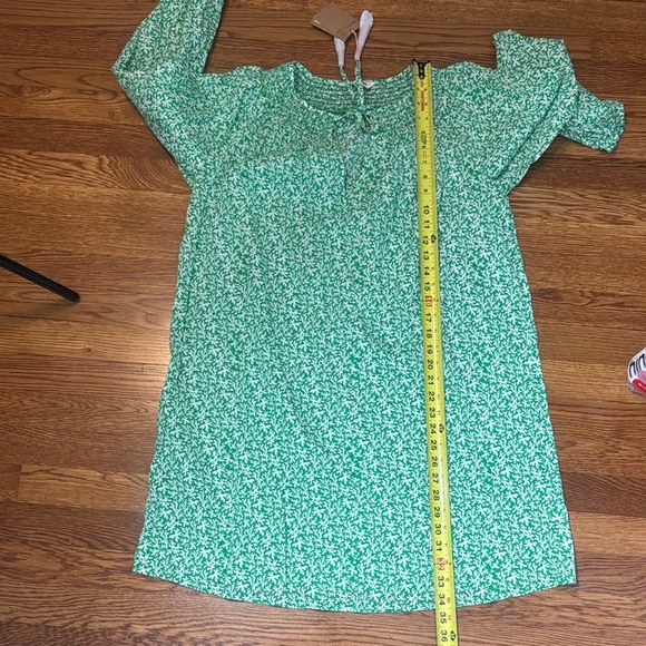 NWT Smocked Neck Beach Kaftan Green Printed Size 2 - Picture 9 of 9